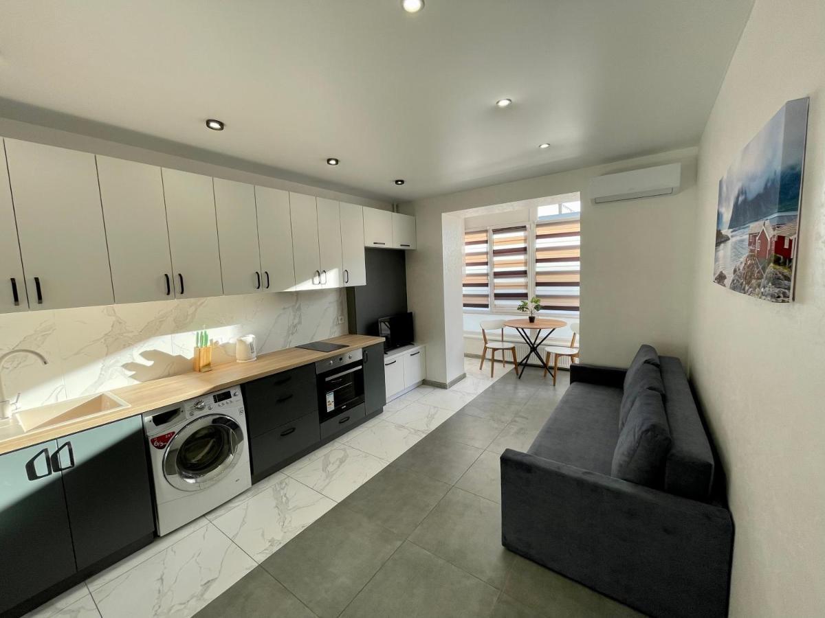 Apartment Premium In Center 伊万诺-弗兰科夫斯克 外观 照片