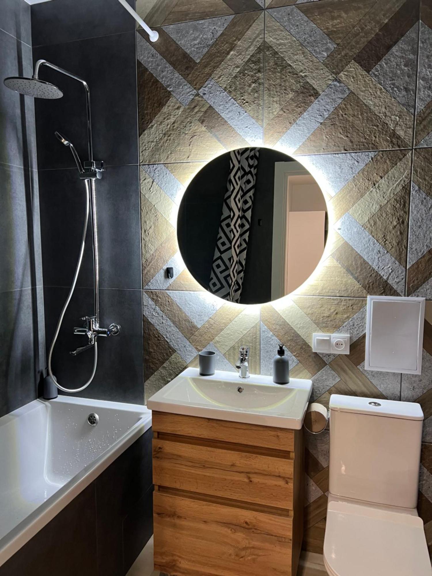 Apartment Premium In Center 伊万诺-弗兰科夫斯克 外观 照片